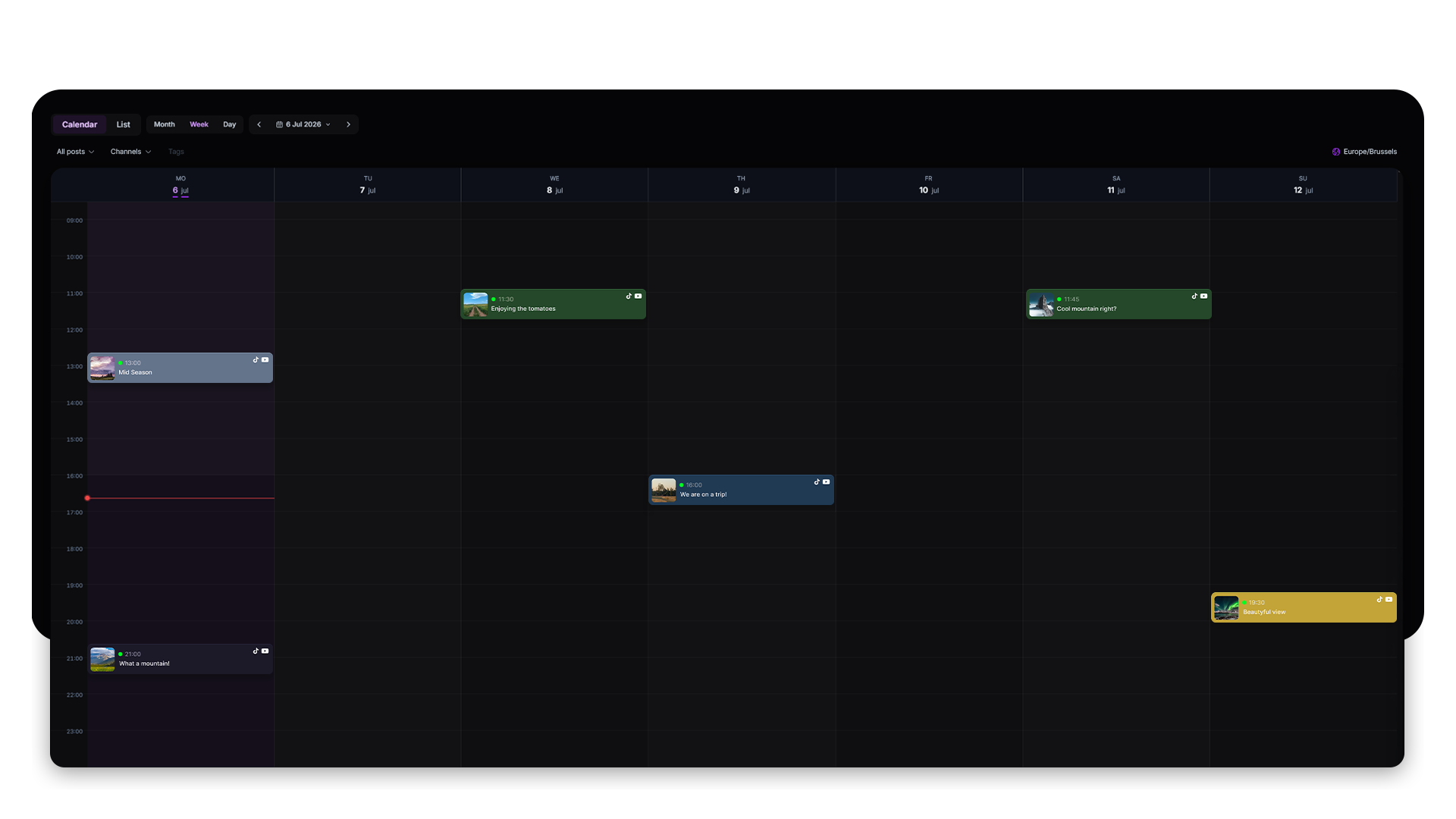 Weekkalender in Uploadlane met ingeplande posts per dag en tijdslot
